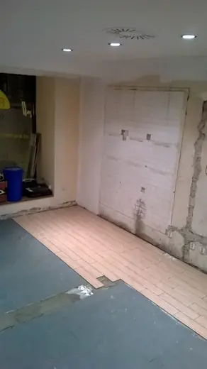 Demolice a příprava - rekonstrukce fastfood provozovny Brno, Česká
