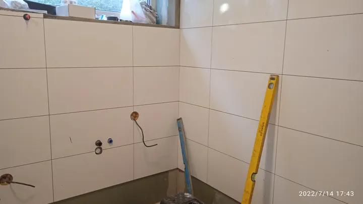 Příprava koupelny a rozvodů před osazením zařizovacích předmětů.